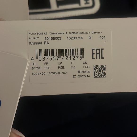 Hugo Boss x Russell Men's Athletic Relaxed-Fit Knit Cardigan Size PCE/OS - Picture 2 of 2